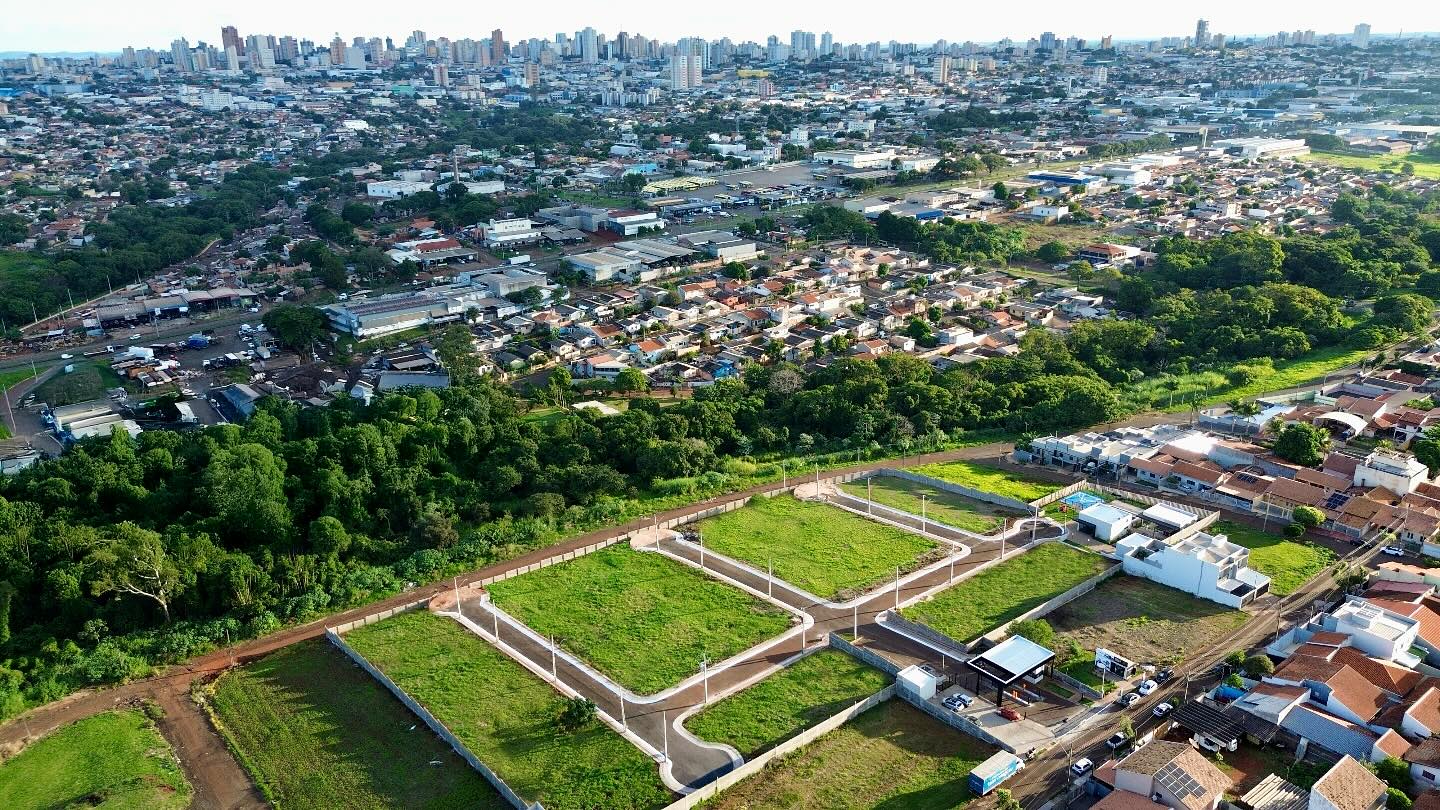 foto do anúncio Terrenos no Condomínio Portal de Veneza | Londrina | A partir de 125m² | Entrada facilitada (160x)