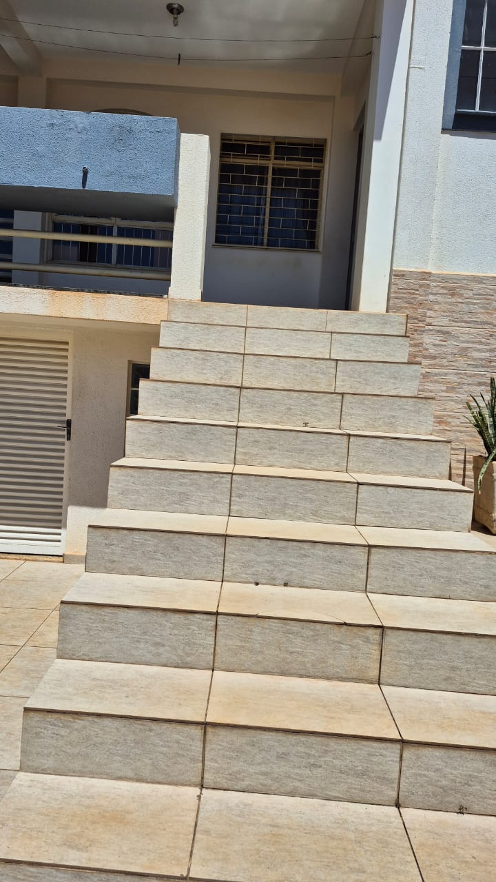 foto do anúncio Magnífica Residência: 450m² de Conforto, Lazer Impecável e Localização Perfeita