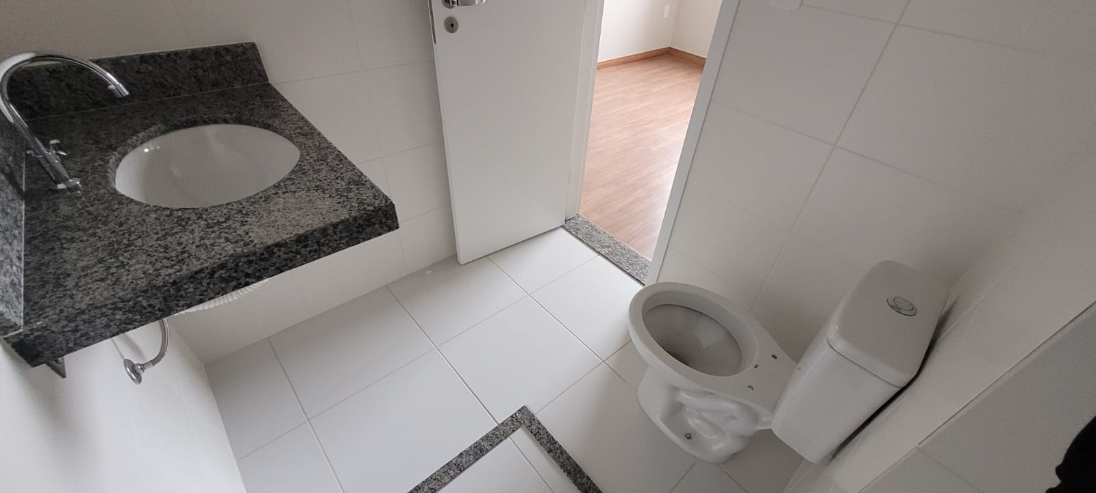 foto do anúncio Torre Santorini - Apt. Nunca habitado 