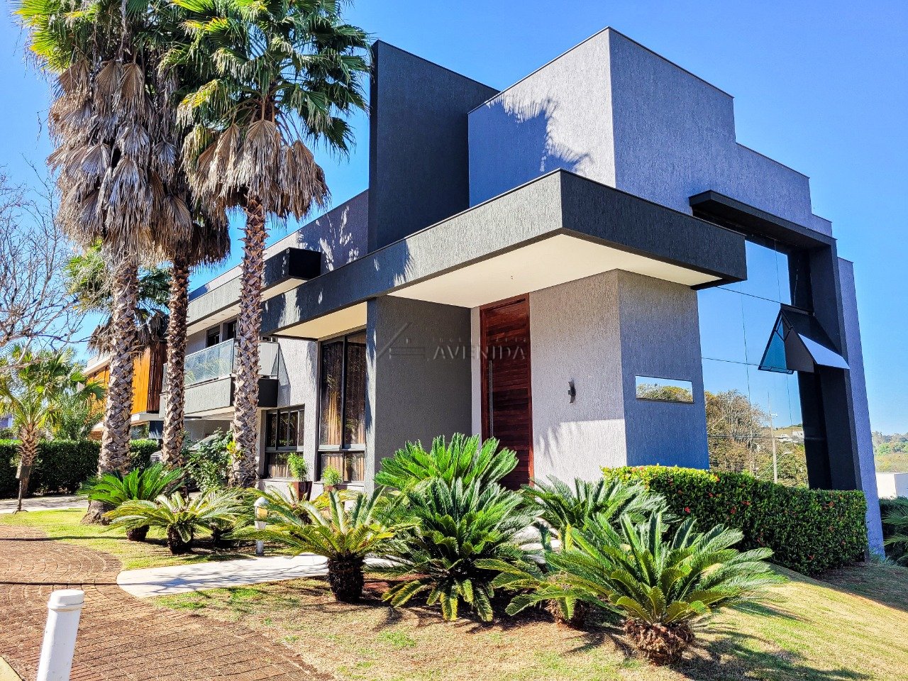 foto do anúncio Casa de Alto Padrão com Vista para o Lago à Venda no Condomínio Royal Park – Londrina/PR  (12713)