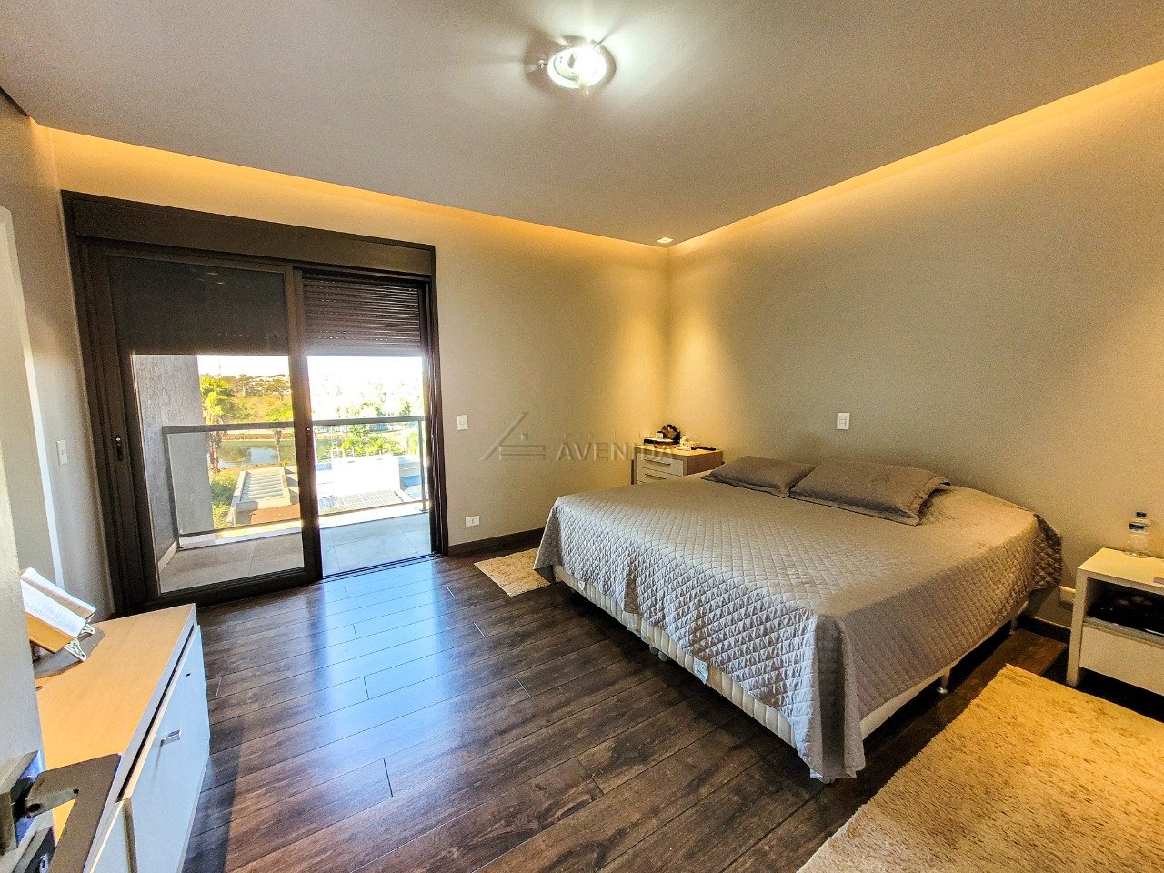 foto do anúncio Casa de Alto Padrão com Vista para o Lago à Venda no Condomínio Royal Park – Londrina/PR  (12713)