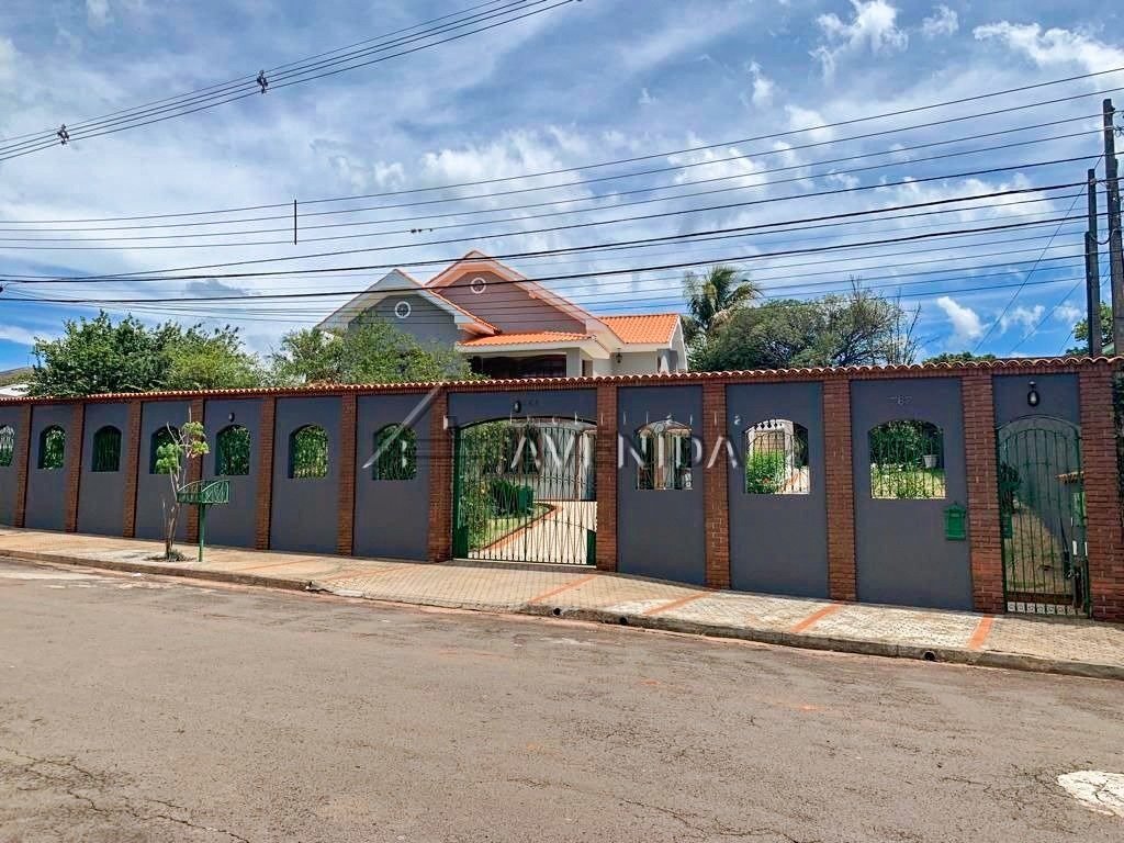 foto do anúncio Casa com 6 Quartos em Terreno de 1.093 m² à Venda no Jardim Coliseu – Londrina/PR  (11963)