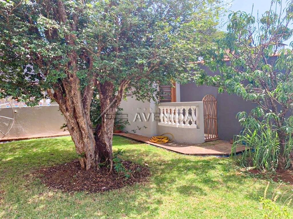 foto do anúncio Casa com 6 Quartos em Terreno de 1.093 m² à Venda no Jardim Coliseu – Londrina/PR  (11963)