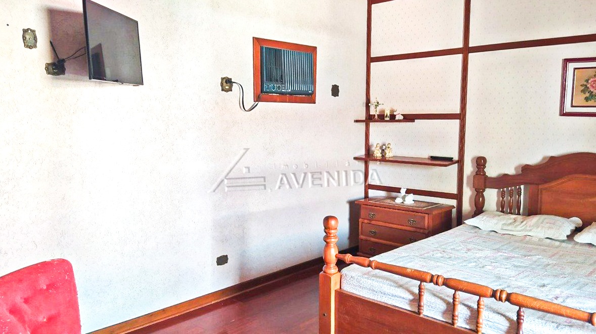 foto do anúncio Casa com 3 Suítes, Piscina e Área Gourmet à Venda no Bairro Lago Parque – Londrina/PR (11257)