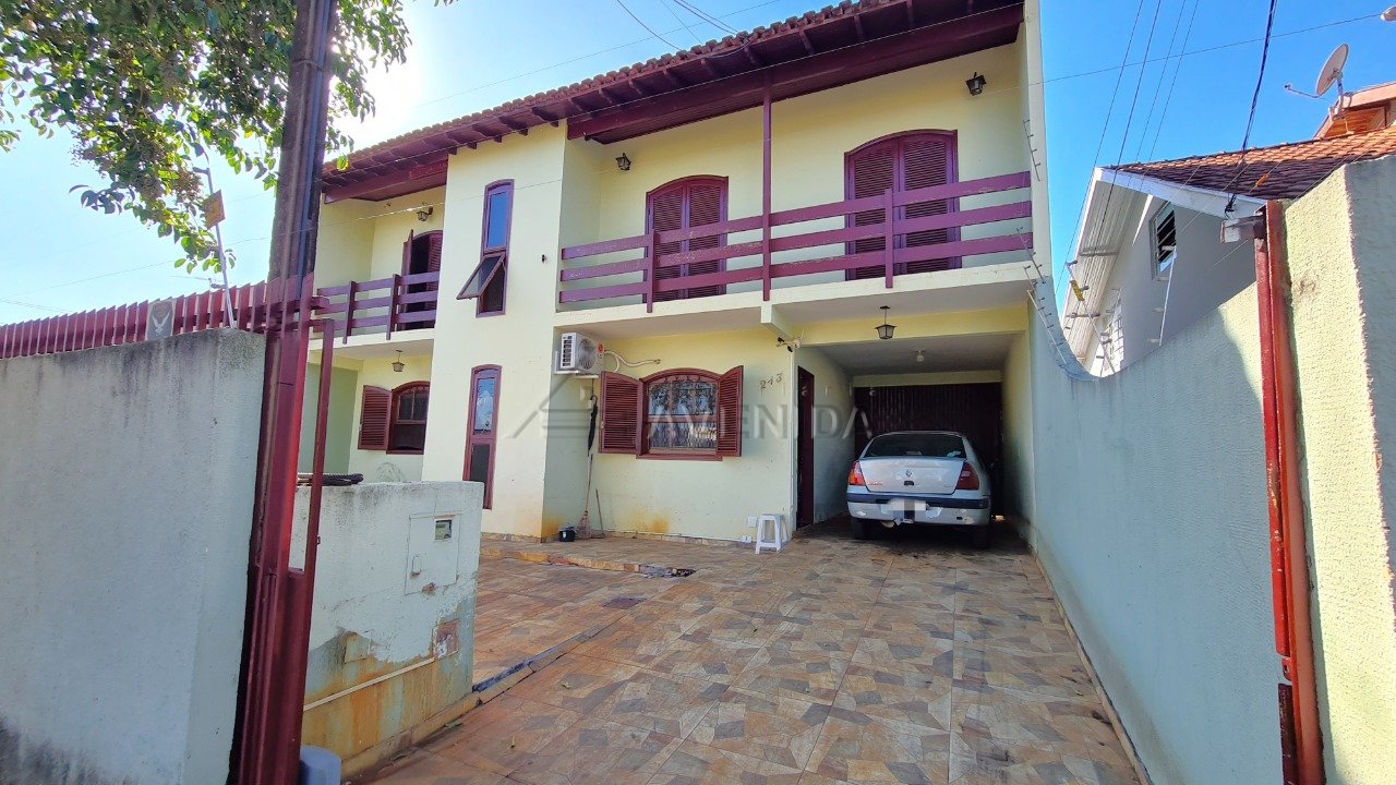 foto do anúncio Sobrado com 4 Dormitórios (2 Suítes) e Área de Lazer Completa à Venda no Jardim Califórnia – Londrina/PR (11578)