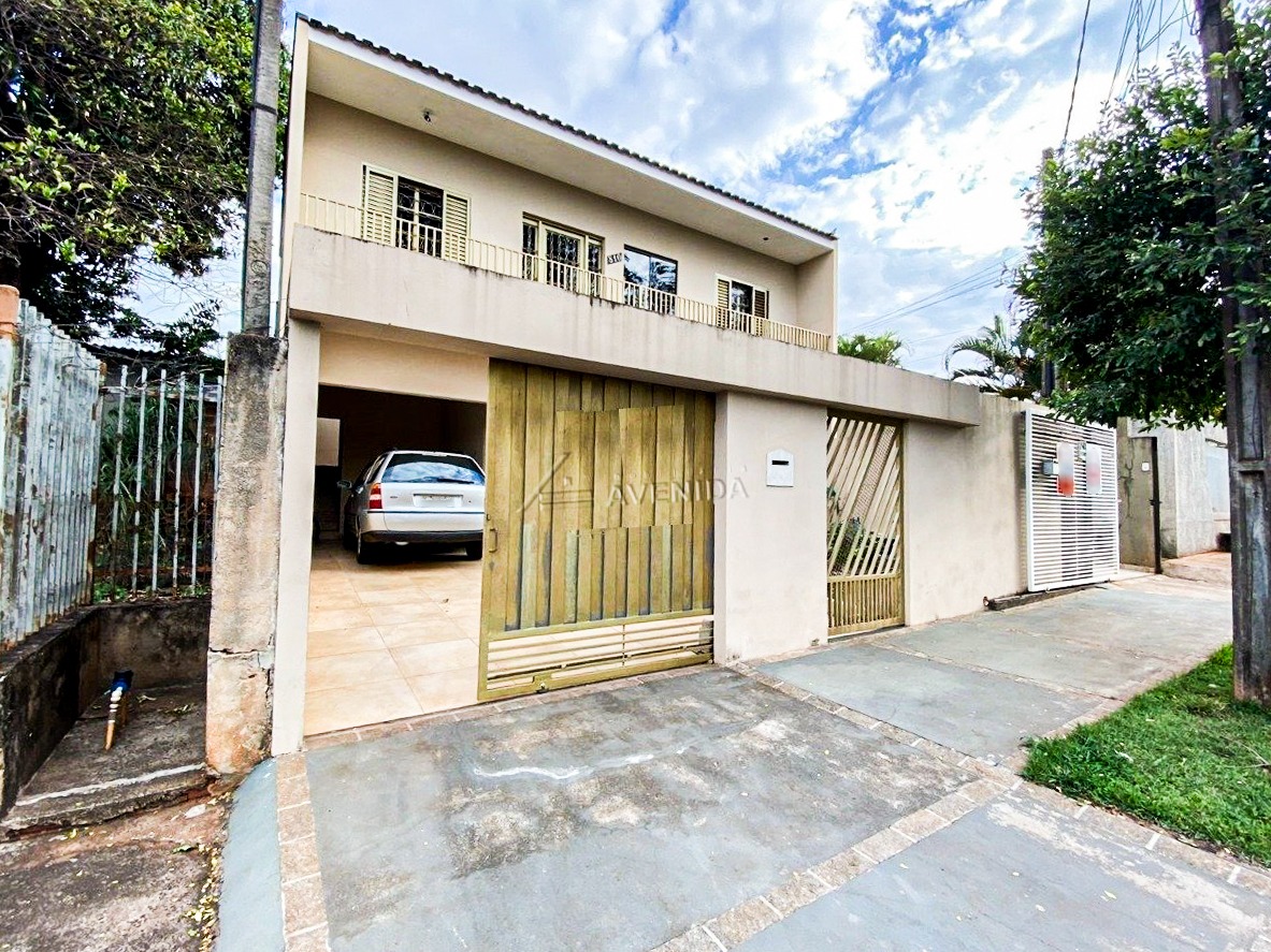 foto do anúncio Sobrado Amplo com 6 Quartos (1 Suíte) e 230 m² à Venda no Jardim Monte Belo – Londrina/PR  (12500)