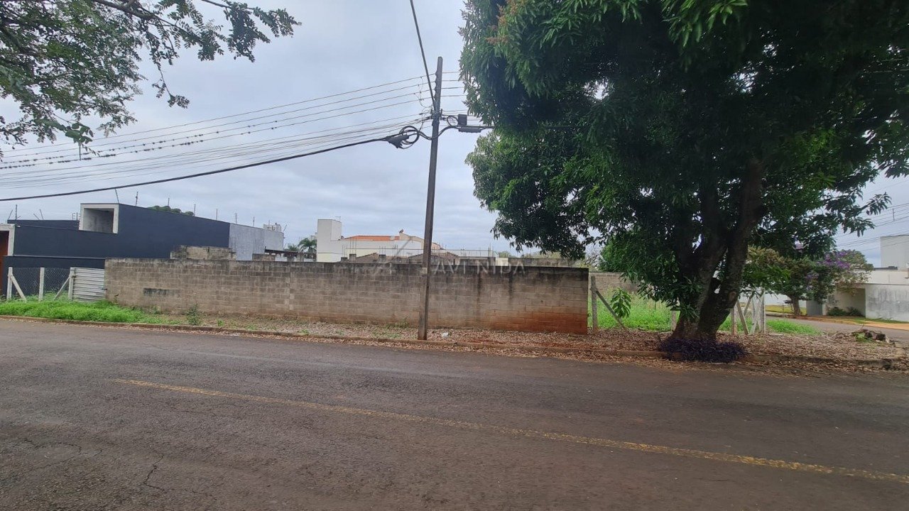 foto do anúncio Terreno de Esquina com 553 m² à Venda no Jardim Itatiaia – Próximo à Av. Harry Prochet, Londrina/PR  (13360)