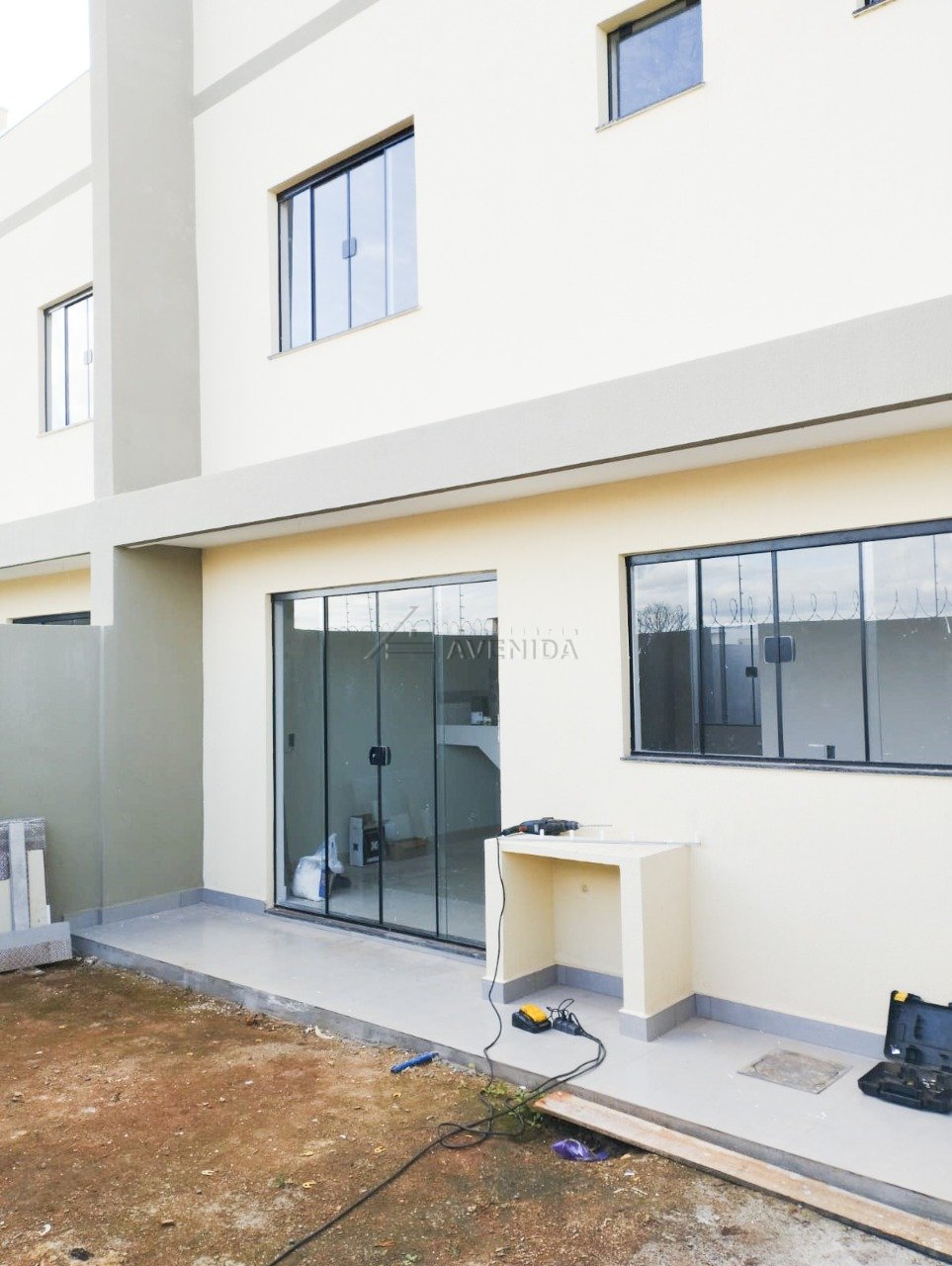 foto do anúncio Sobrado Novo com 3 Quartos (1 Suíte) à Venda no Jardim Columbia – Zona Oeste de Londrina  (13210)