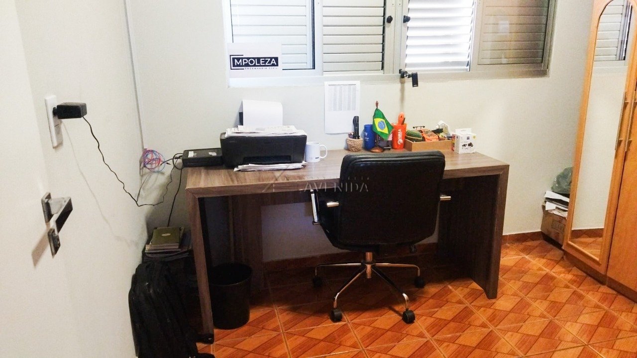 foto do anúncio Casa com 3 Quartos (1 Suíte) à Venda no Bairro José Garcia Molina – Região Norte de Londrina  (13374)