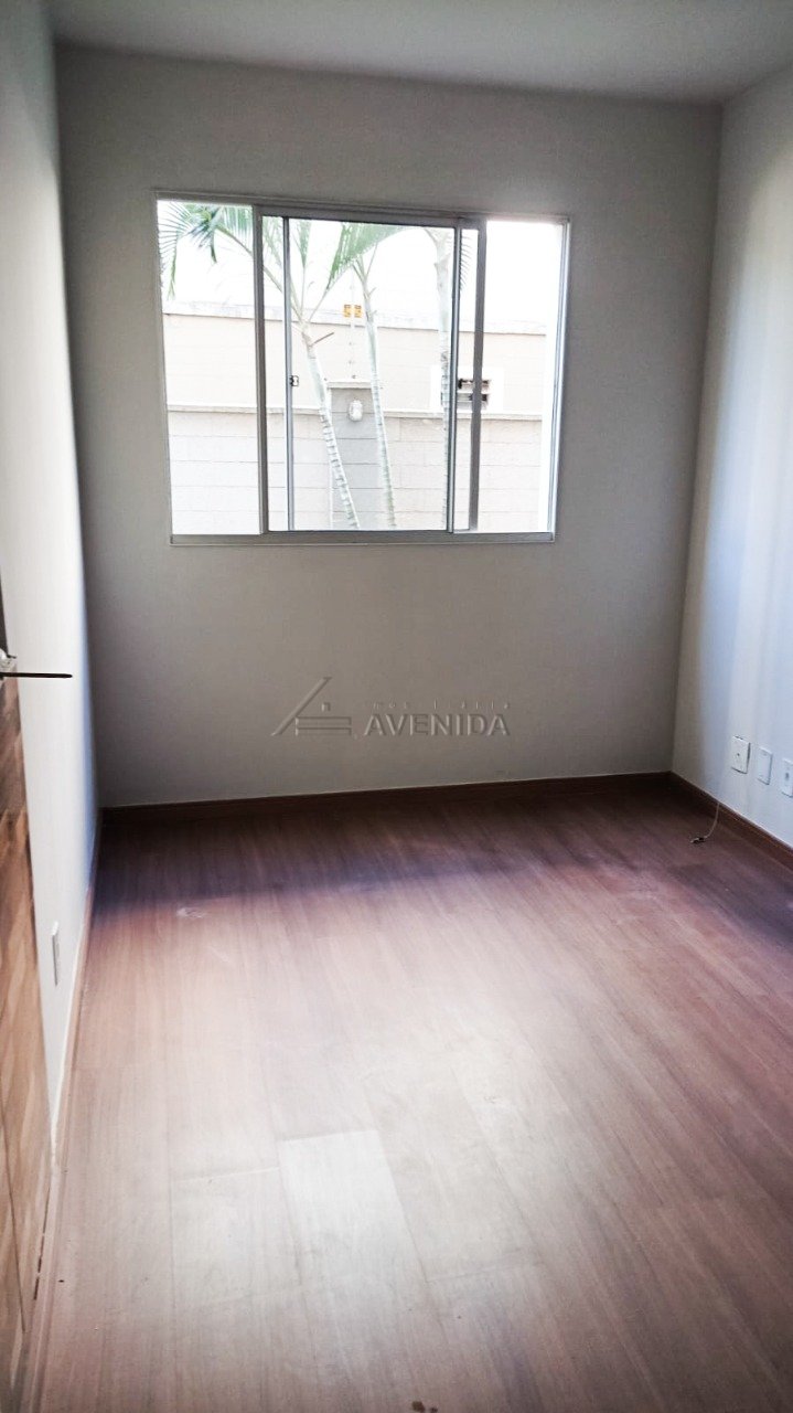 foto do anúncio Apartamento Térreo Reformado com 2 Quartos no Residencial Spazio Luminis – Jardim Montecatini, Cambé (Ref. 13213)