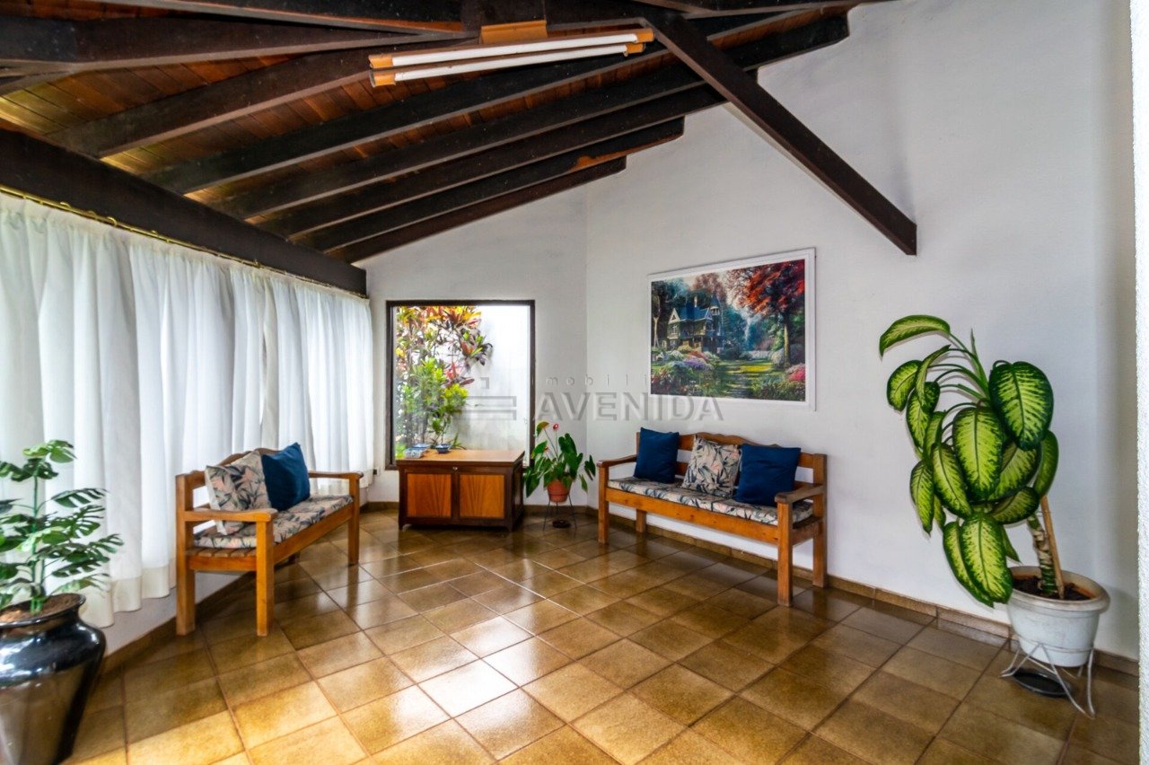 foto do anúncio Casa à Beira do Lago com 4 Quartos – 1.300m² no Jardim do Lago, Londrina (Ref. 11884)