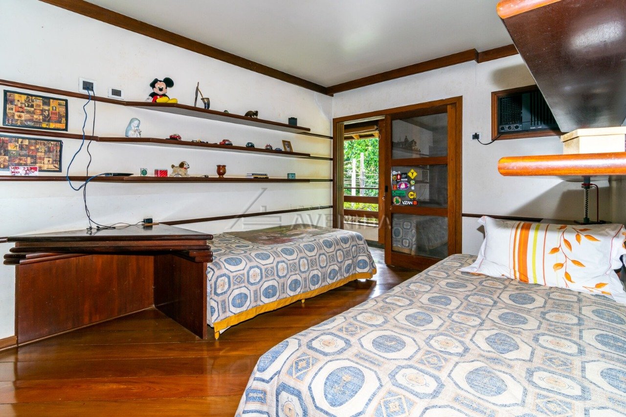 foto do anúncio Casa à Beira do Lago com 4 Quartos – 1.300m² no Jardim do Lago, Londrina (Ref. 11884)