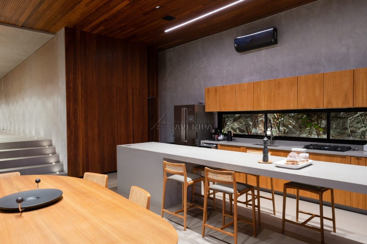 foto do anúncio Casa de Alto Padrão à Venda no Condomínio Royal Forest – Londrina (Ref. 12819)