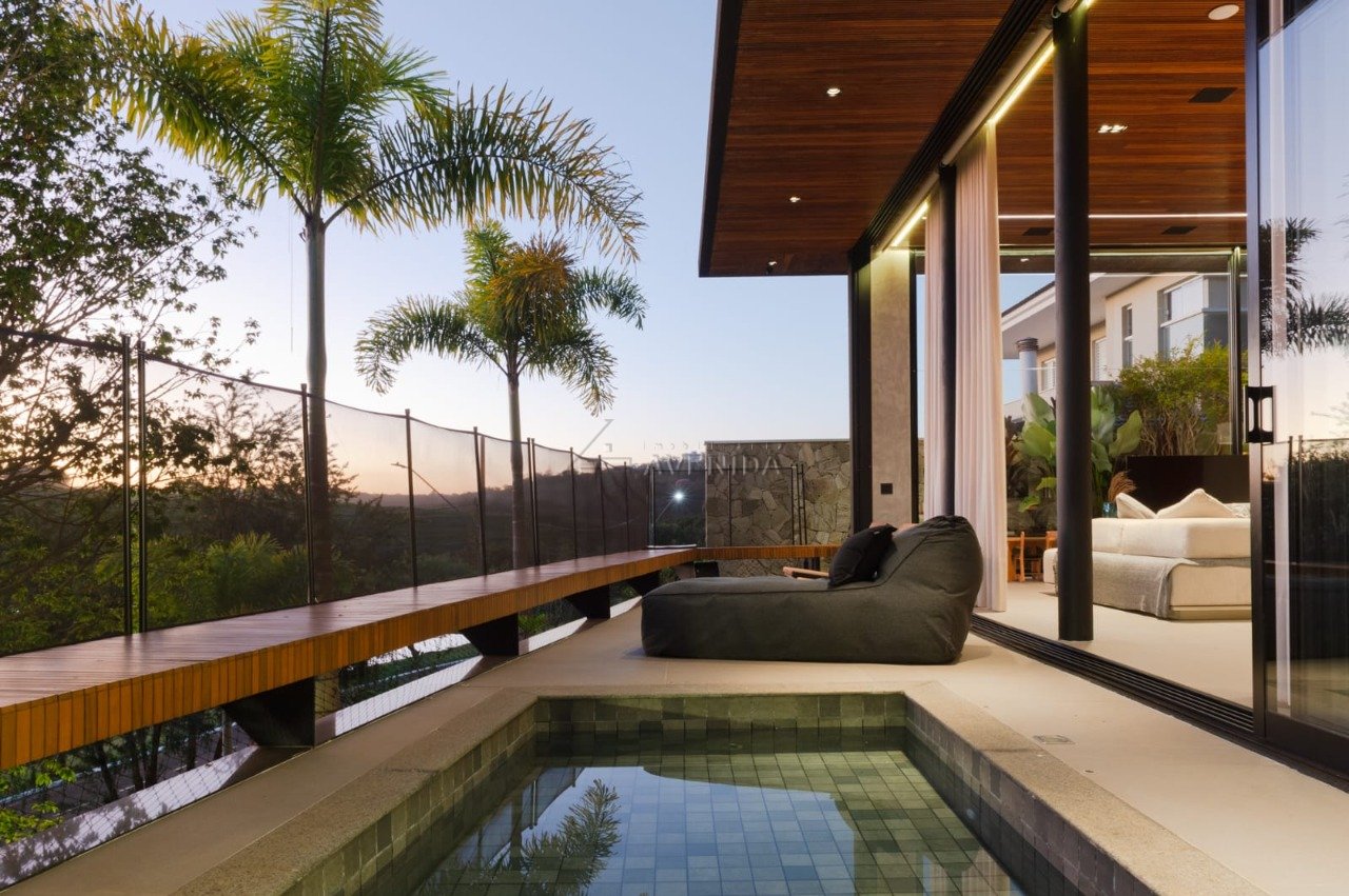 foto do anúncio Casa de Alto Padrão à Venda no Condomínio Royal Forest – Londrina (Ref. 12819)