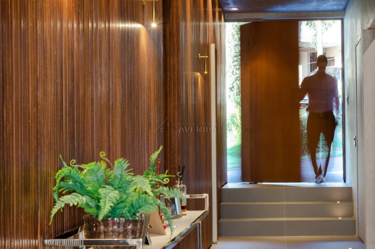 foto do anúncio Casa de Alto Padrão à Venda no Condomínio Royal Forest – Londrina (Ref. 12819)