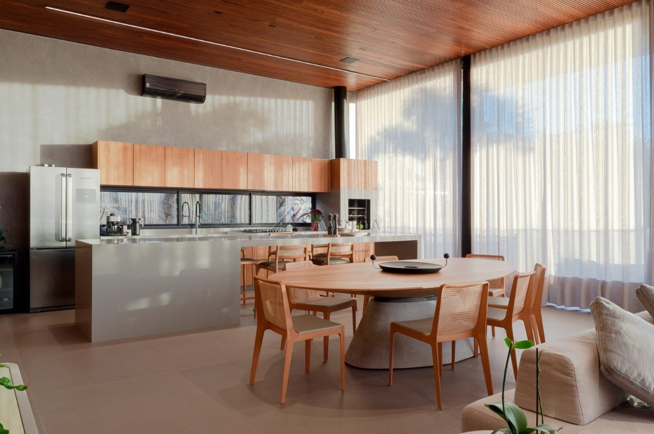 foto do anúncio Casa de Alto Padrão à Venda no Condomínio Royal Forest – Londrina (Ref. 12819)