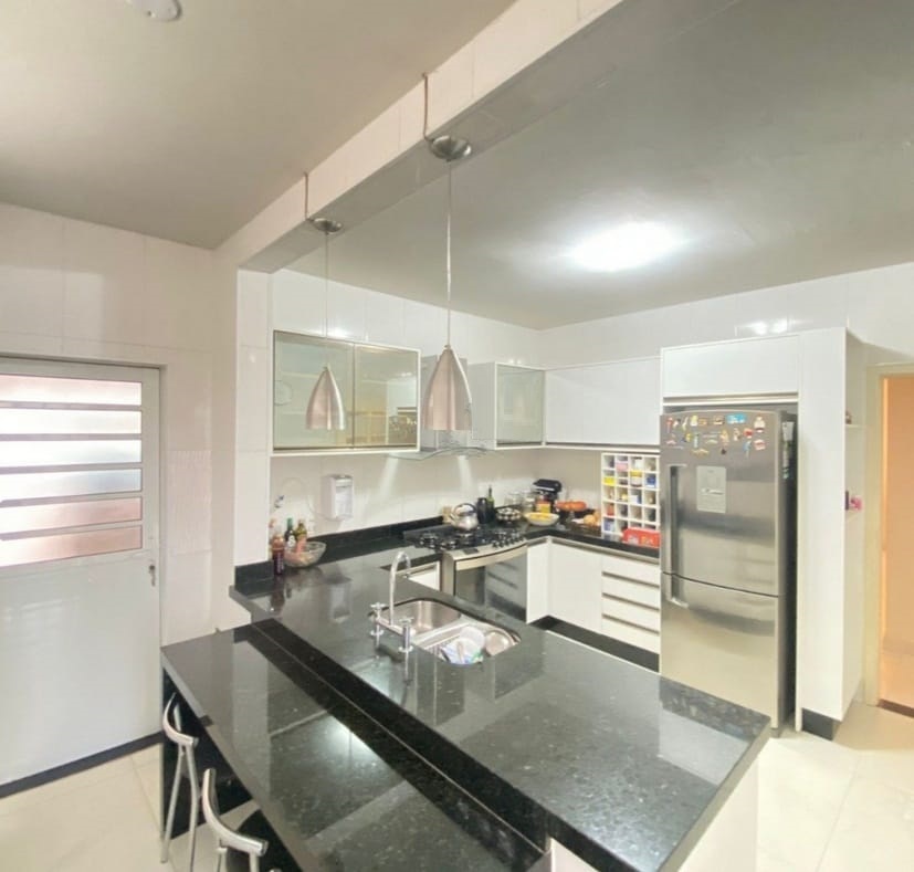 foto do anúncio | Casa | Jardim Alvorada | à venda | 4 quartos | 2 vagas | Londrina