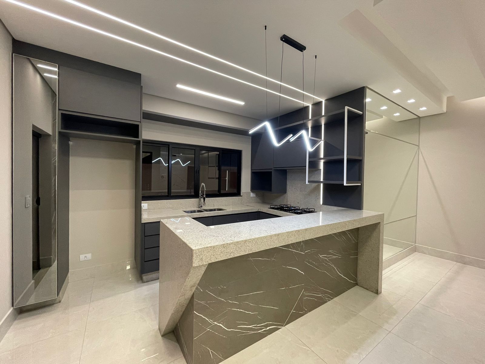 foto do anúncio Campos do Conde Veredas | Casa em condomínio | Jardim Tarobá | à venda | 3 quartos | 4 vagas | Cambé