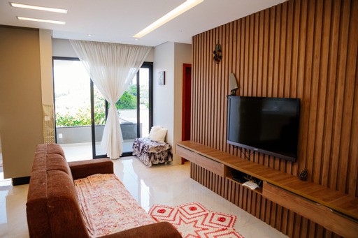 foto do anúncio Casa de Alto Padrão no Lago Parque | 3 Quartos (2 Suítes) | 2 Vagas | Londrina