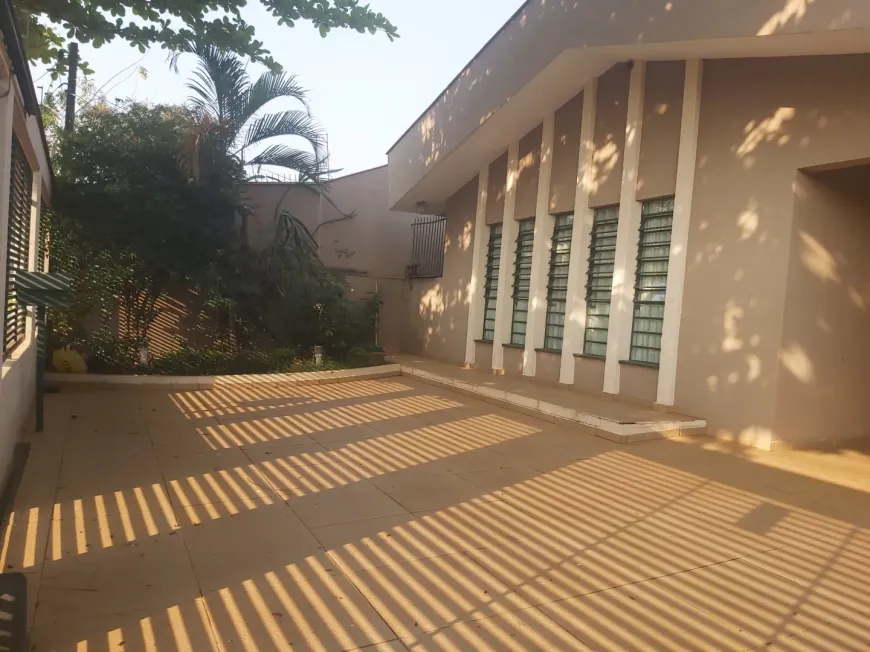 foto do anúncio Casa térrea no Jardim Adriana II 